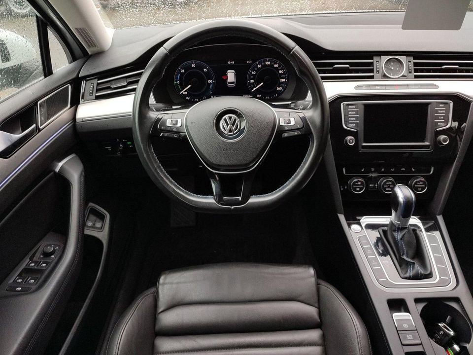 Volkswagen Passat Variant GTE 1.4 PlugIn-Hybrid TSI DSG And in Teltow