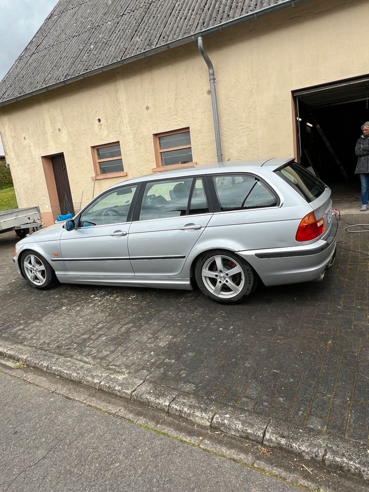 Bmw e46 328i in Feusdorf