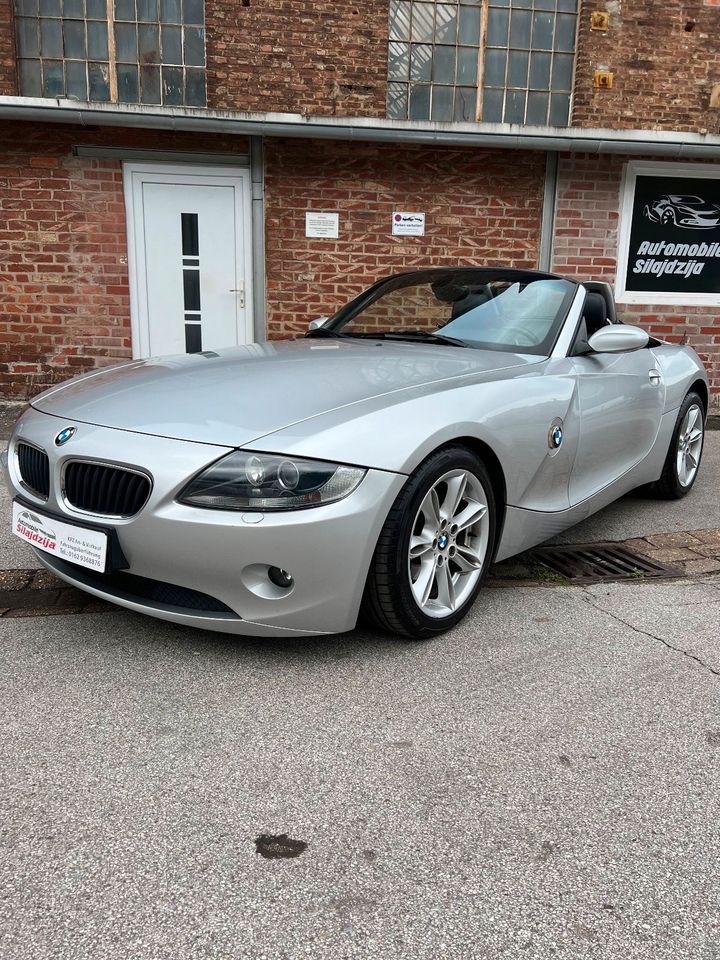 Bmw Z4 Roadster e85 *Scheckheft *Service Neu *Shz *Klima in Velbert