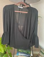 Wickelbluse schwarz luftige Bluse NAKD Größe 38 Baden-Württemberg - Kressbronn am Bodensee Vorschau