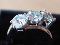 Silber Ring mit 3 Moissanit - Diamanten , 3,1 ct.  Größe = 17,3 Hessen - Biebertal Vorschau