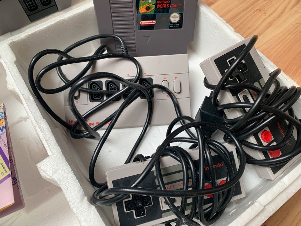 NINTENDO NES EU VERSION in Kiel