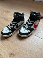 Nike Sneakers Gr. 29,5 Niedersachsen - Kirchlinteln Vorschau