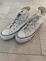 Sportschuhe Converse Plateau weiß in Gr. 39,5, TOP! Berlin - Reinickendorf Vorschau