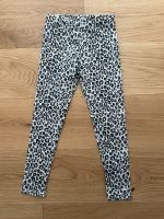 Leggings Leo mit Langarmshirt Niedersachsen - Gnarrenburg Vorschau