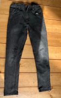 Jeans Hose schwarz Yigga Gr. 146 Nordrhein-Westfalen - Lage Vorschau