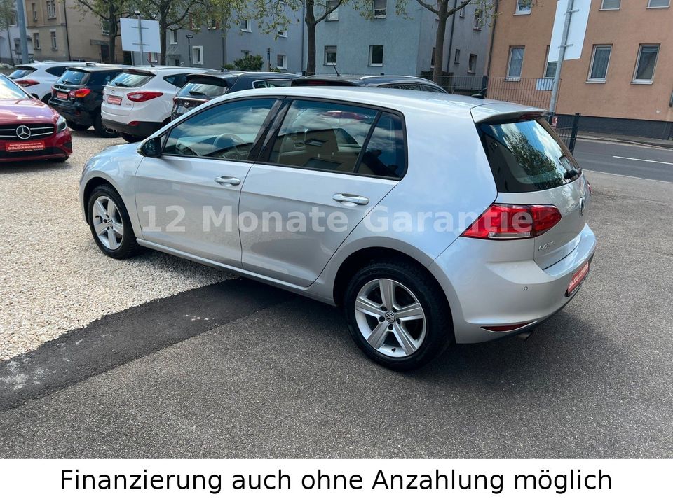 Volkswagen Golf VII Lim. Comfortline BMT 1 Hand Top Zustand in Stuttgart