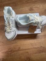 Asics Gel in Weiß und Creme Farbe Obervieland - Kattenesch Vorschau