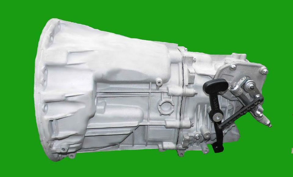 Getriebe für Mercedes SPRINTER Viano VITO 2.2 CDI A9062605100 in Herzberg/Elster