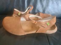 El Naturalista Wakataua Sandalen Gr. 39 Neu Inkl.Versand Nordrhein-Westfalen - Langenfeld Vorschau