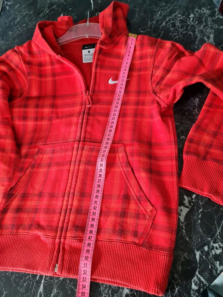 Nike Sweatshirtjacke Größe S 128/140 in Rosdorf