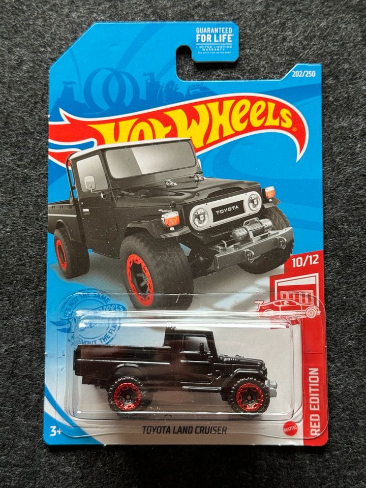 Hot Wheels - Red Edition US Target Exclusive Modelle in Meißen