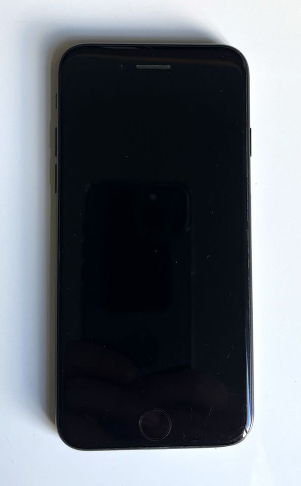 iPhone 7, 32GB, schwarz in Leipzig
