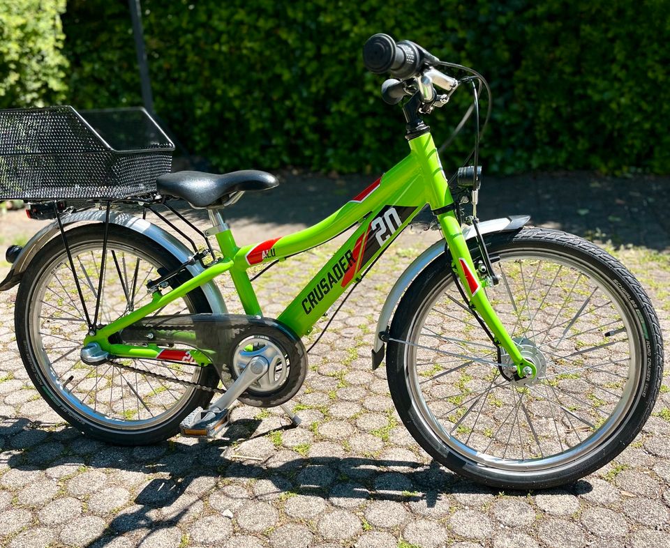 Kinder Fahrrad Puky Crusader 20 Zoll grün/rot in Unterschleißheim