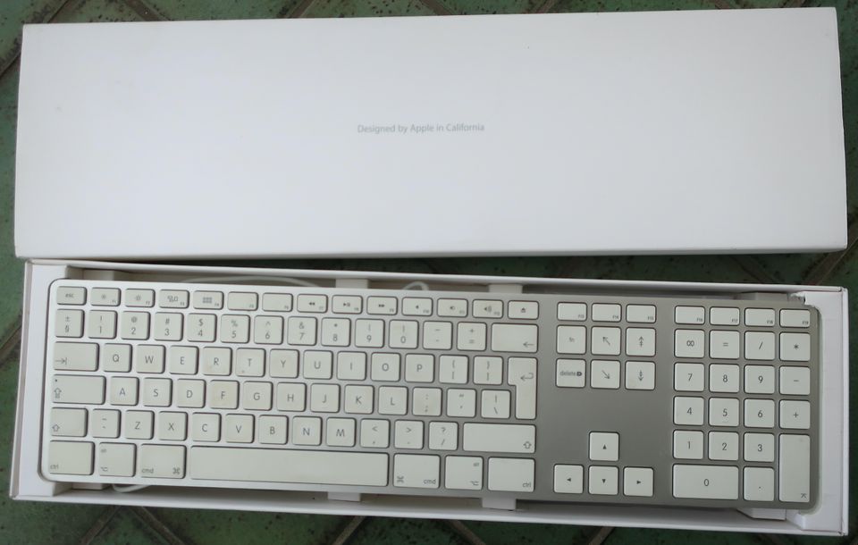 Apple Tastatur Mit Numpad (Englisch) in Düsseldorf