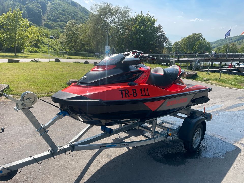 Seadoo Jetski RXT 300 3 Sitzer mit Trailer in Lünebach