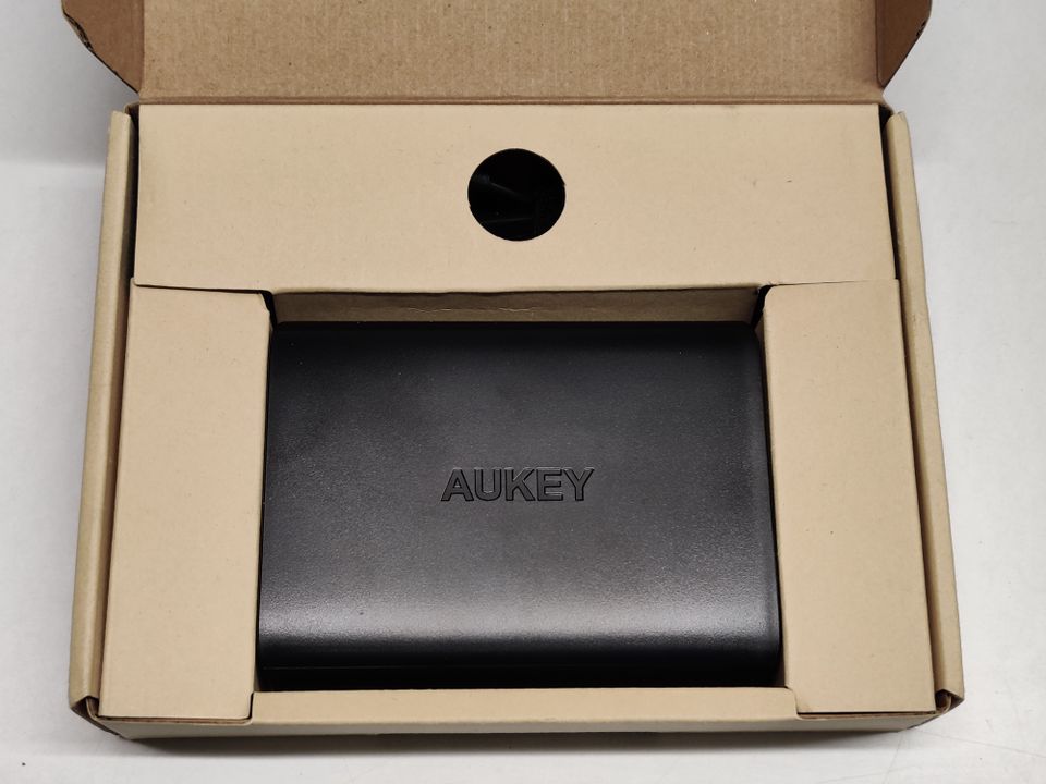 Aukey USB-C PA-Y12 Desktop Charging Station PD 72Watt in Volkach