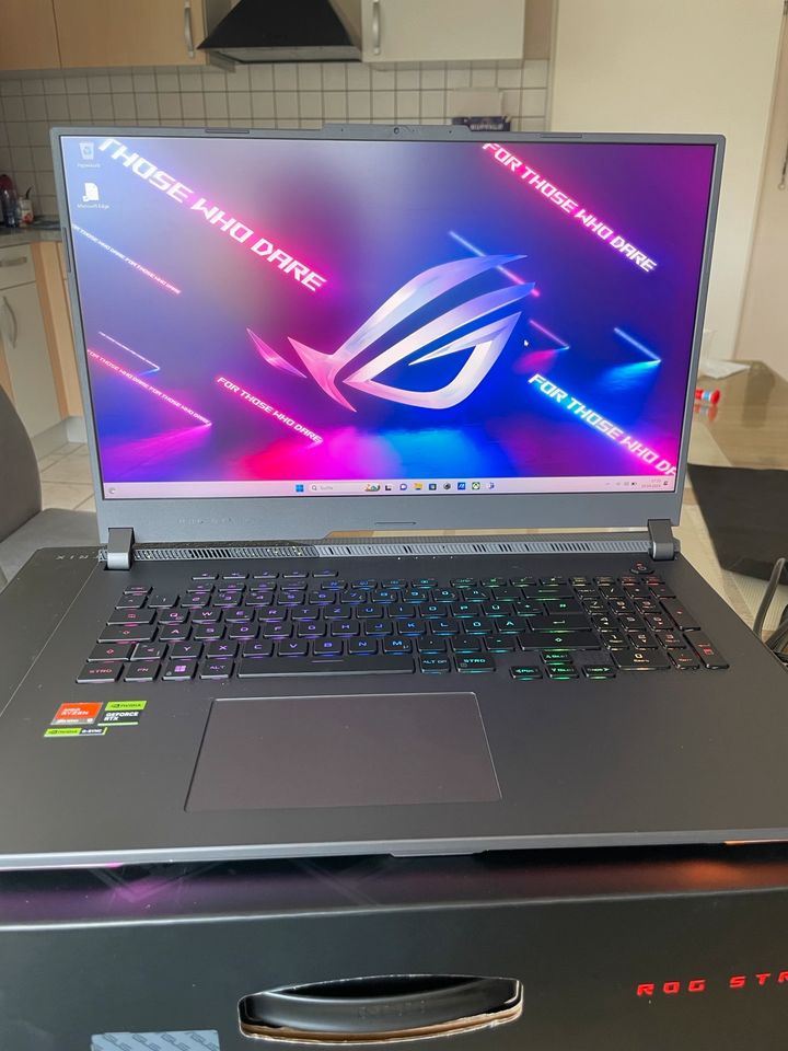 ASUS ROG Strix G173P Gaming Laptop Gaming PC in Mittelsinn