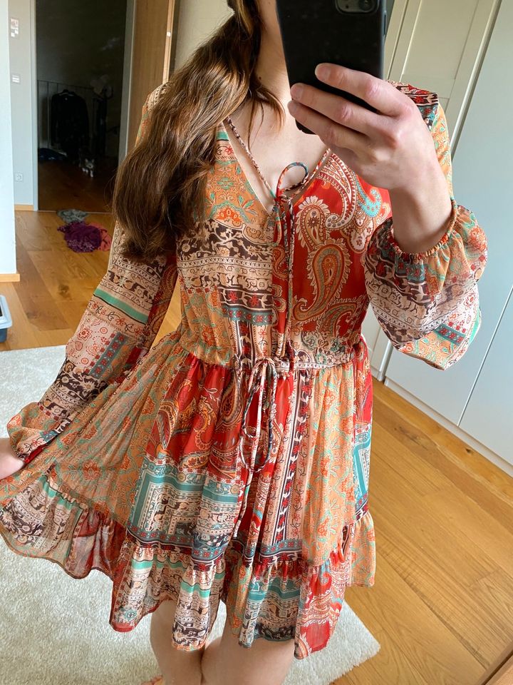 Luftiges Paisley-Sommerkleid von Mango in Teningen