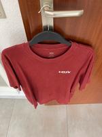 Levi‘s T-Shirt Rot - Gr. M Oberteil Sommer Köln - Blumenberg Vorschau