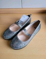 H&M neu Mädchen Ballerina silber Größe 31 Berlin - Spandau Vorschau