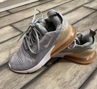 Nike ❤️ Turnschuhe Gr. 38 Farbe: grau Brandenburg - Frankfurt (Oder) Vorschau