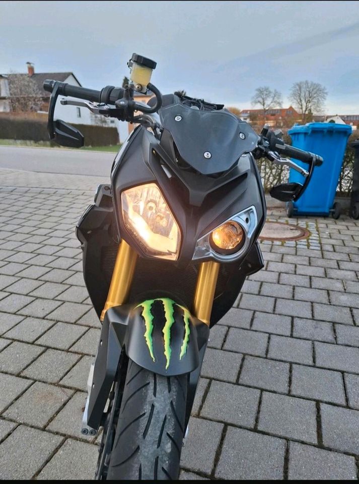 BMW S100R scheckheftgepflegt in Langquaid