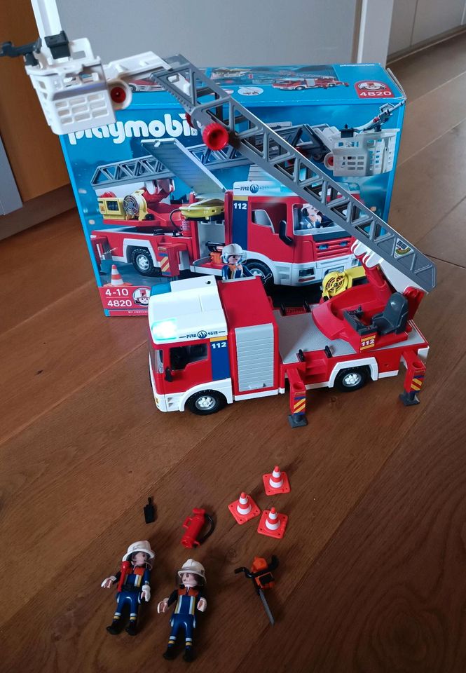 Playmobil 4820 Feuerwehr Drehleiter in Düsseldorf