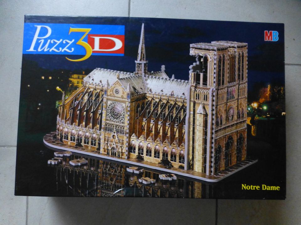 Puzz3D von MB – Tower Bridge 819 Teile + Notre Dame 952 komplett in Selfkant