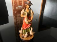 Dolfi Figur Frau mit Gänsen Holz Bochum - Bochum-Wattenscheid Vorschau