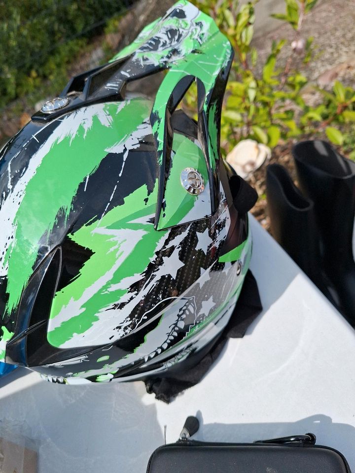 Motocross ,BMX Helm mit Brille gr.51/52 in Celle