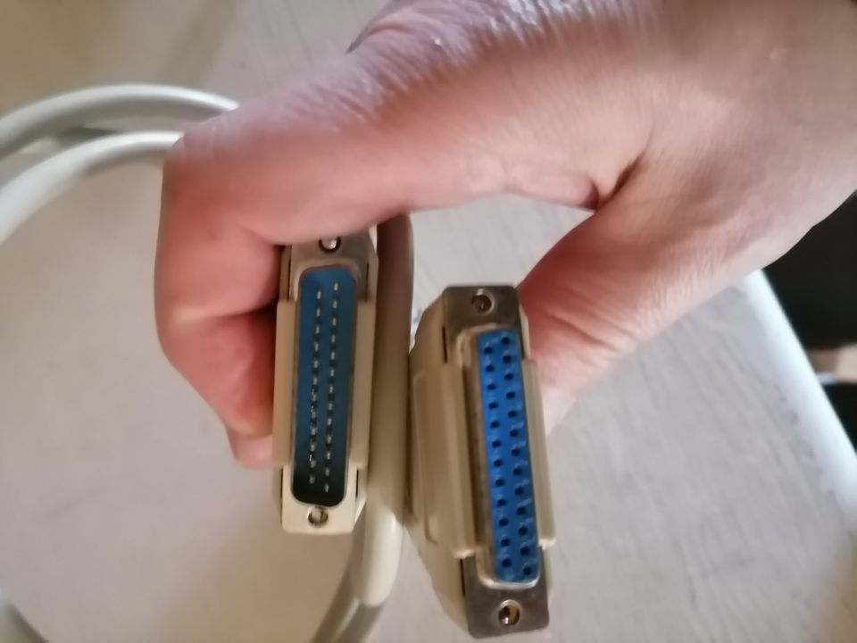 D-Sub-Kabel 25-Pin männlich auf 25-Pin weiblich in Kirchham