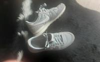 Nike Sneaker hellgrau Gr. 39 Nordrhein-Westfalen - Kempen Vorschau