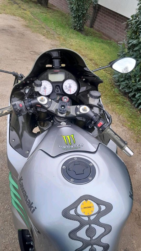 Kawasaki ZX1400R in Rodgau