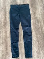 Joggings h&m Größe 38 Stoffhose Marine blau Thüringen - Eisenach Vorschau