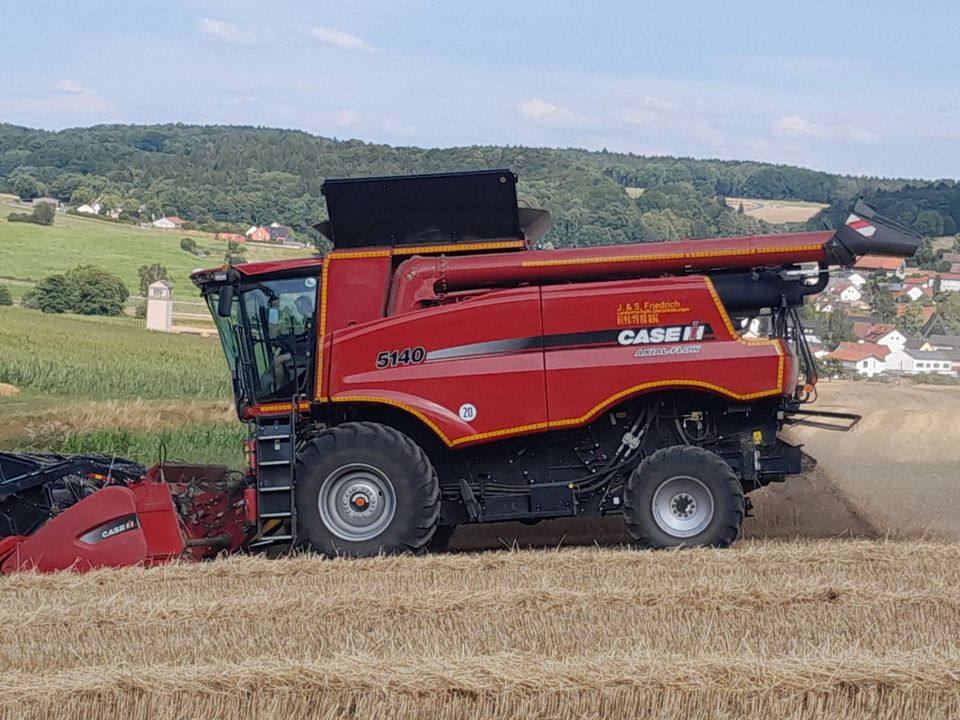 Lohndrusch Mähdrescher Case IH Axial Flow 5140 in Amberg