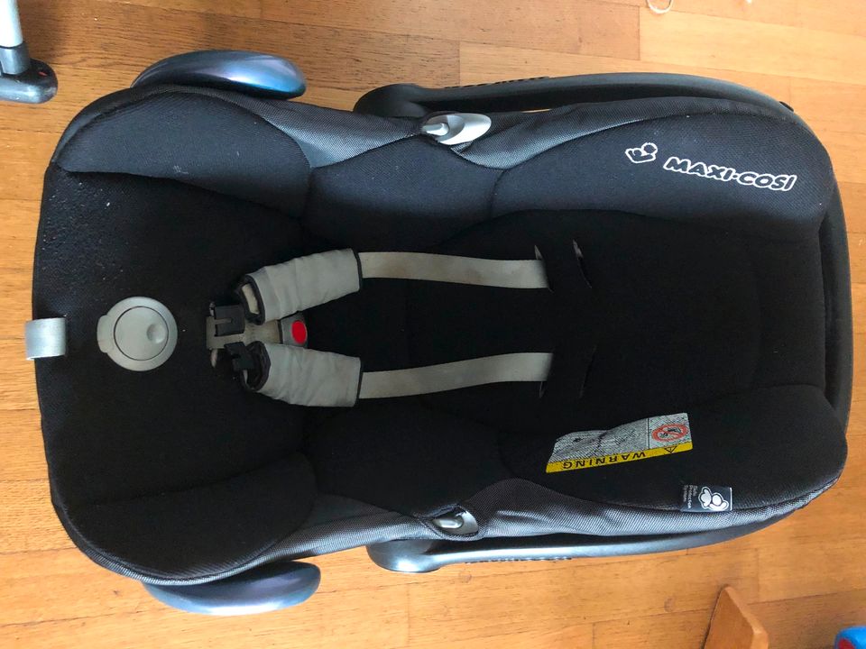 Maxi Cosi mit EasyBase in Mülheim (Ruhr)