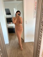 Asos Kleid beige rückenfrei Bayern - Gerbrunn Vorschau