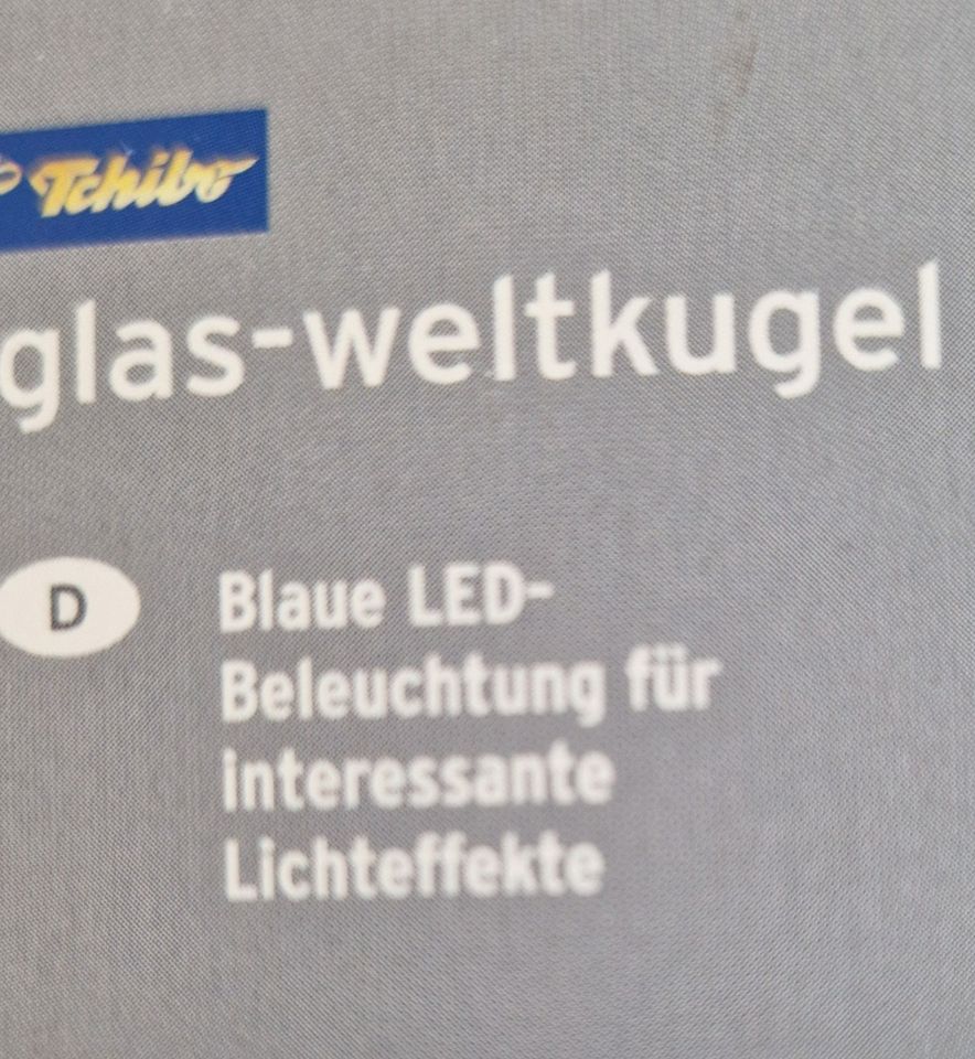 LED Glaskugel als Gkobus mit blauer Beleuchtung, neu in Salzgitter