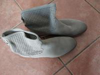 Napapijri Boots Stiefeletten grau Wildleder 39 Berlin - Spandau Vorschau