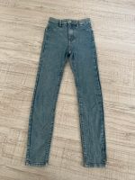 Pull & Bear skinny Jeans Gr.34 neu Niedersachsen - Garrel Vorschau