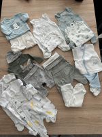 Großes Baby Set Body Strampler etc Nordrhein-Westfalen - Bad Sassendorf Vorschau