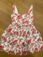 Sexy Babydoll Kleid Rosen Blumen Weiß Rosa Mini Gr. M L 38 40 NEU Düsseldorf - Flingern Nord Vorschau