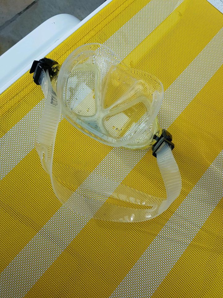 Kaufland Kinder Taucherbrille Tauchmaske gelb in Höpfingen