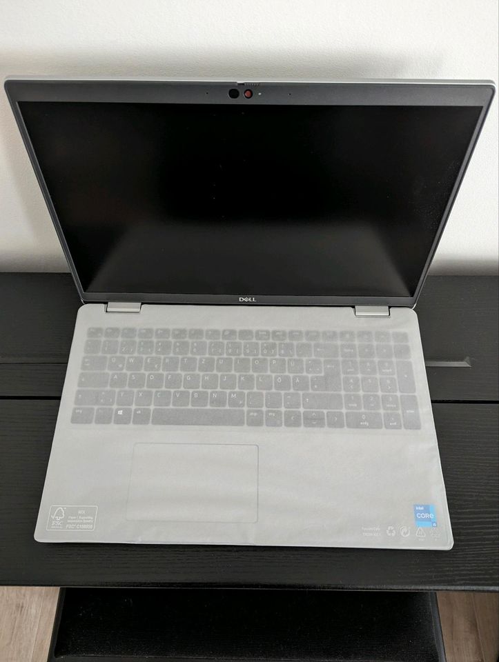 DELL Latitude 5520 - Windows 11 Laptop Notebook in Gießen