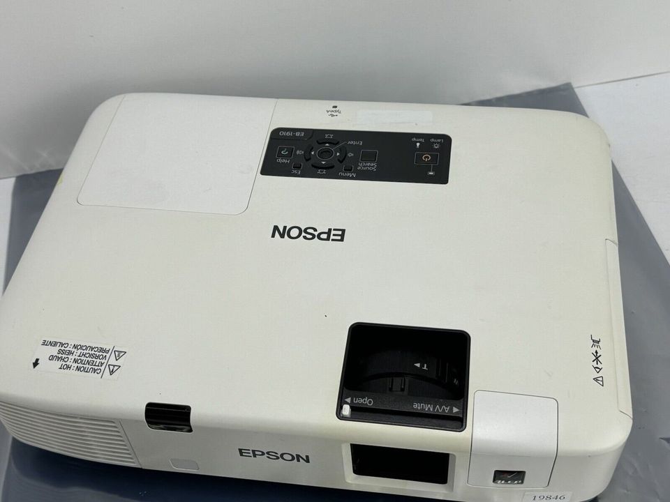 Artikelbeschreibung   Epson EB-1750 Beamer 2600 ANSI-Lumen XGA 26 in Fellbach