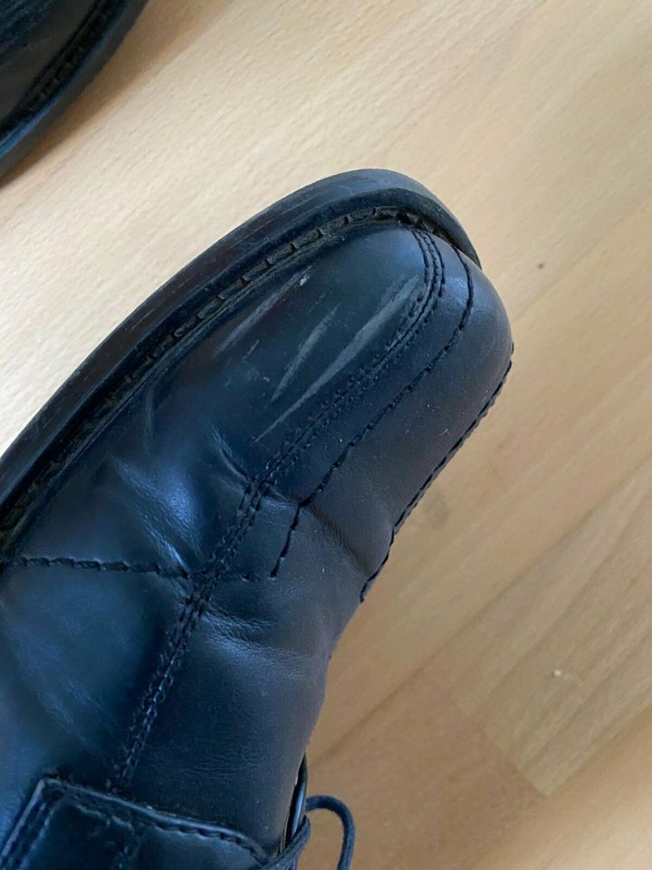 Herren Lederschuhe, schwarz, Größe 40 in Schorndorf