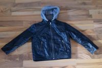 Lederjacke mit Fell u. abnehmbarer Kaputze Grösse 128 von H&M Thüringen - Gera Vorschau