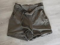 Mega schöne kurze Hose Shorts Größe 40 neuwertig Baden-Württemberg - Ehingen (Donau) Vorschau