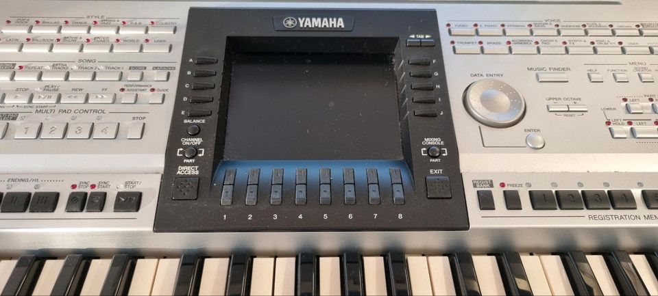 Yamaha PSR 3000 Keyboard in Berlin